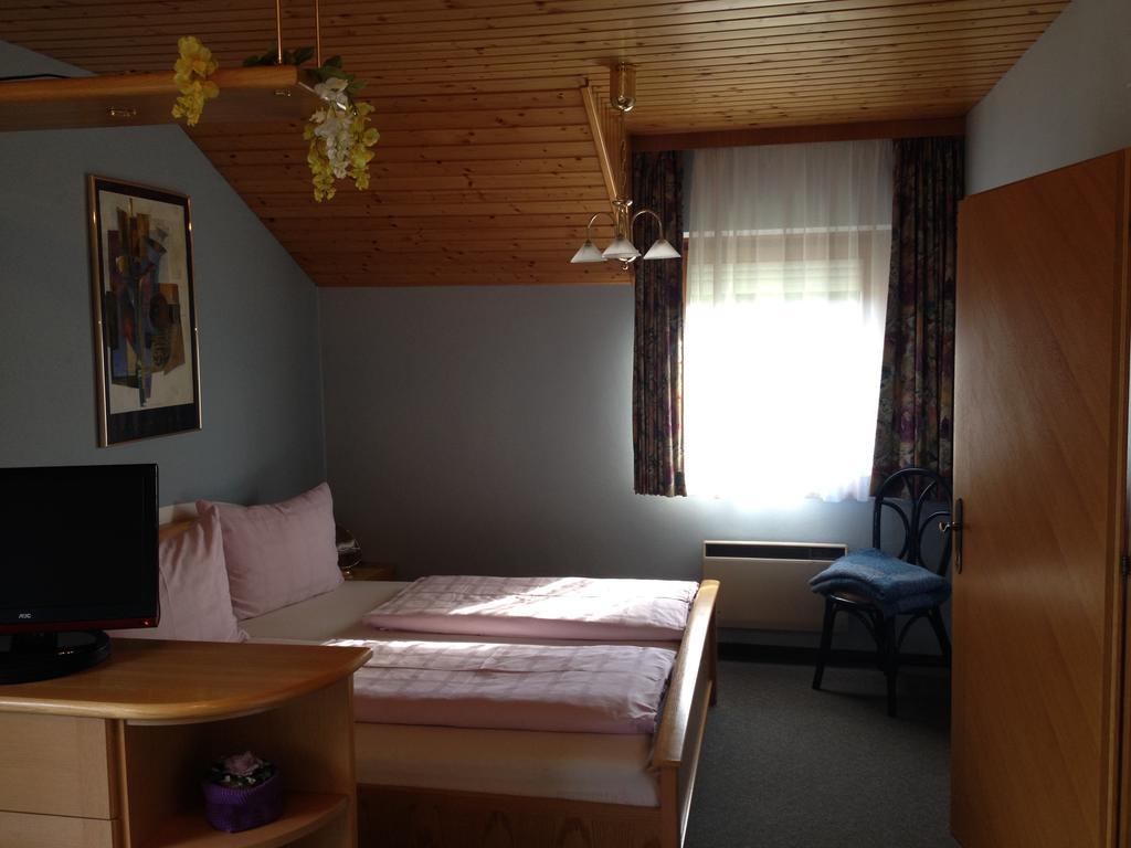 Pension Seerose Drobollach am Faaker See Room photo