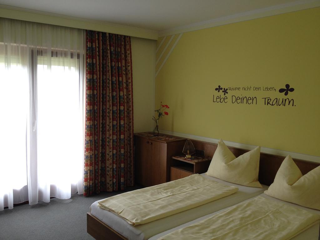 Pension Seerose Drobollach am Faaker See Room photo